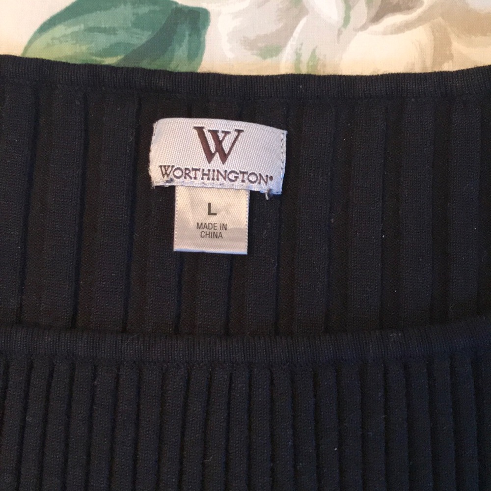 Sweater - Picture 2 of 4
